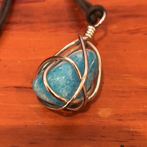 Turquoise Pendant Leather Necklace - Picture 4 of 4